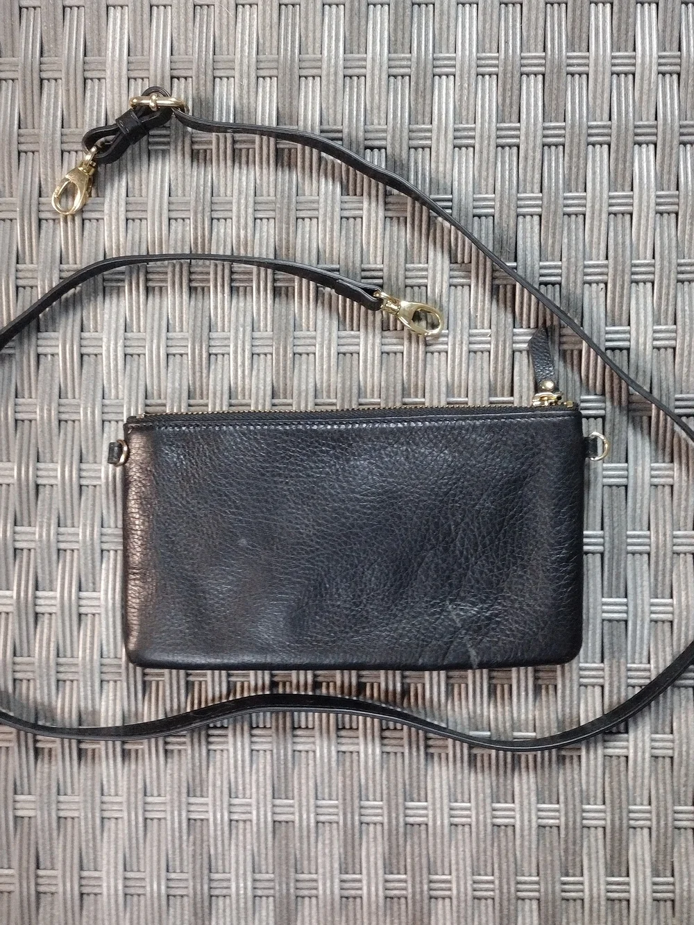 Lodis sleek black